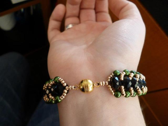 385244_281419835229468_479093224_n